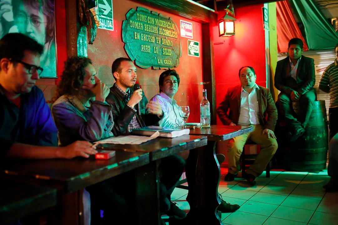 No oyes ladrar a los perros por Juanjo Fernandez